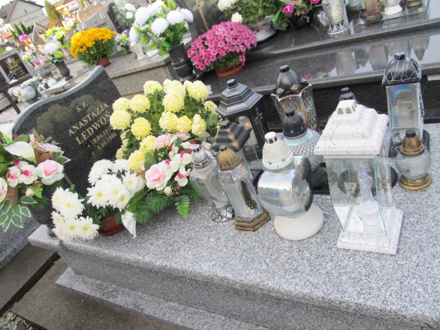 Grób Anastazja Ledwoń