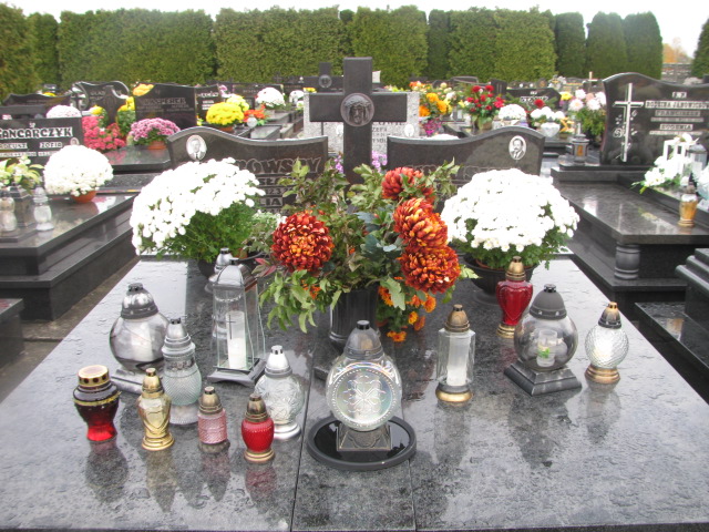 Grób Emilia Piotrowska