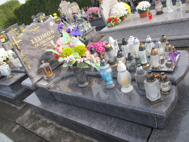 Grób Franciszek Ledwoń